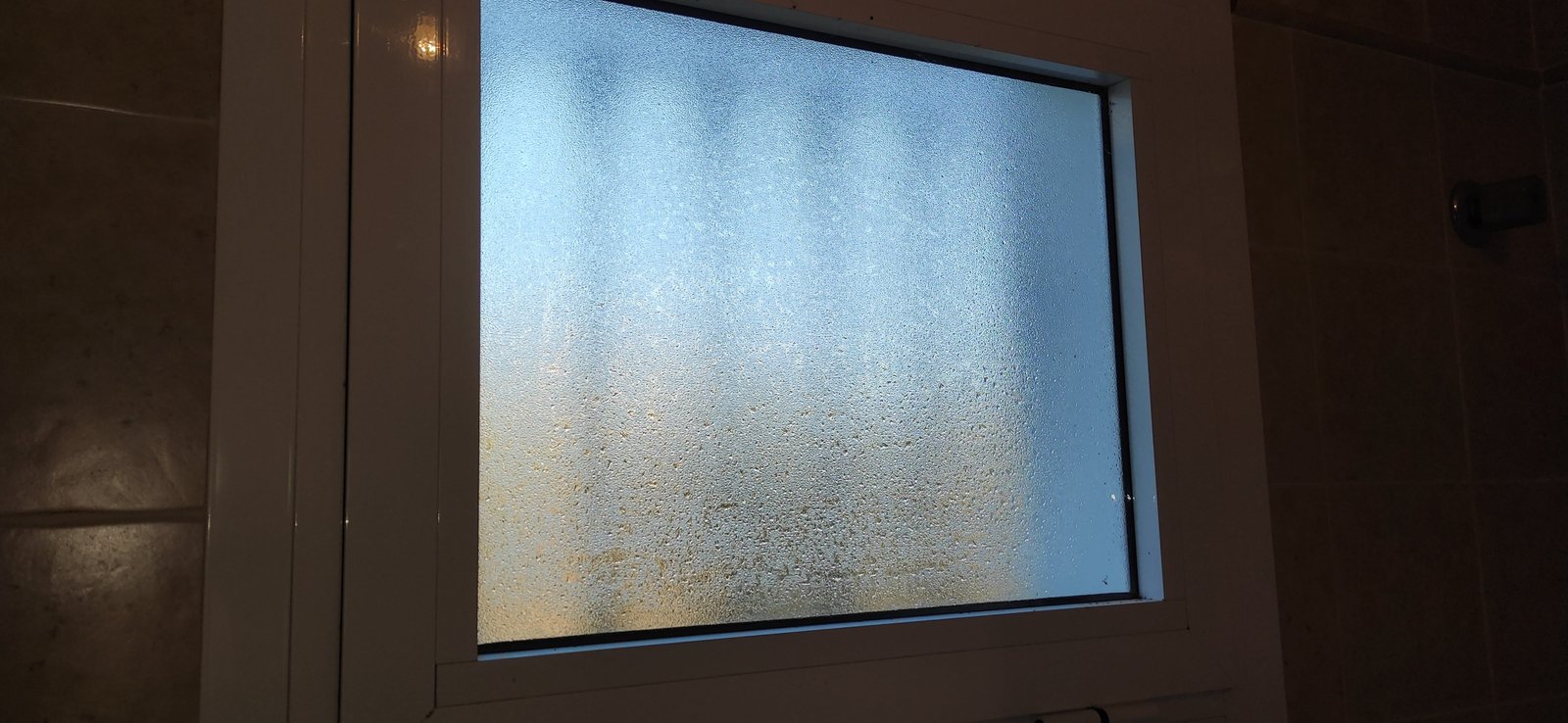 Condensación en cristal de ventana